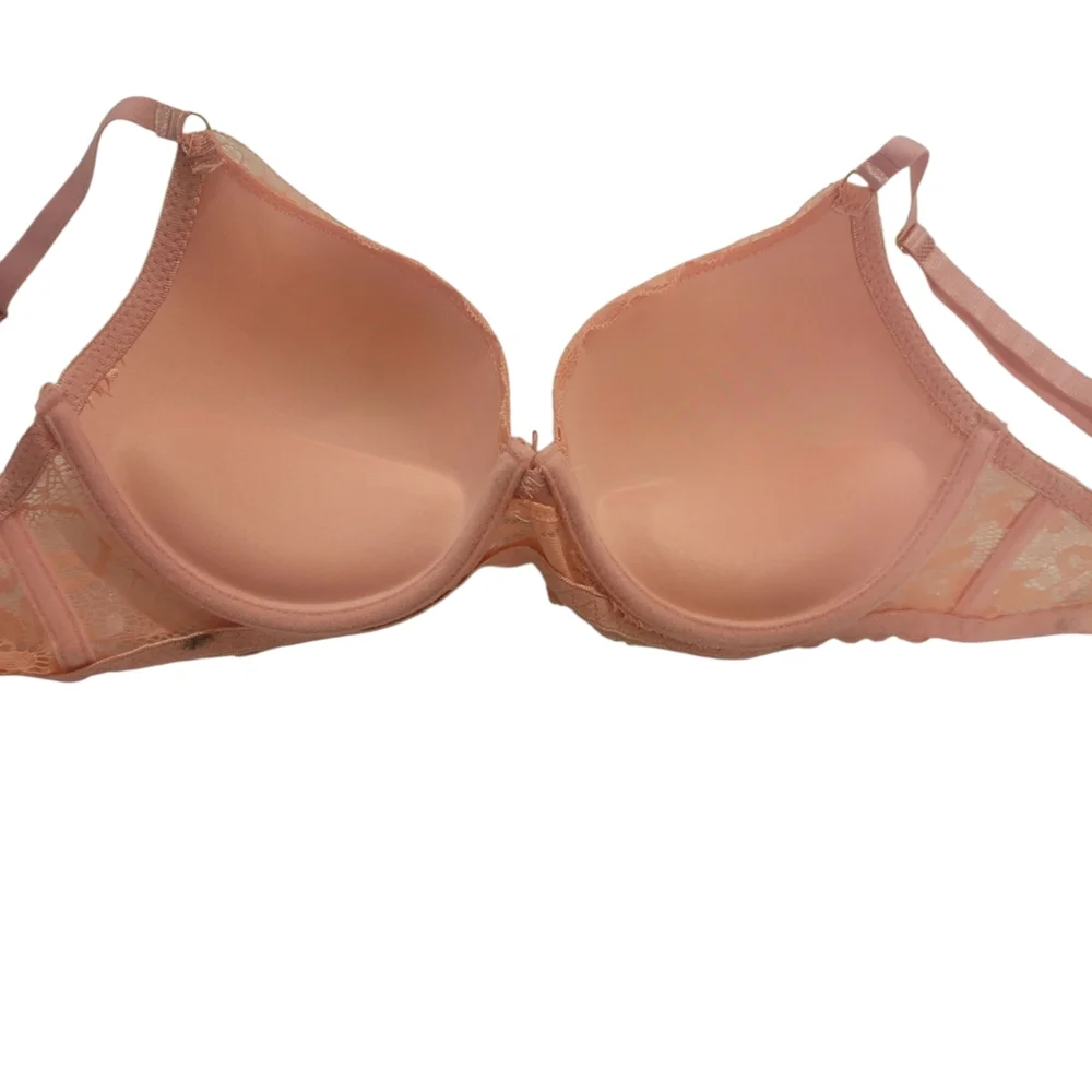 Lace Push-Up Bra in Pink - Picture 2 of 4
